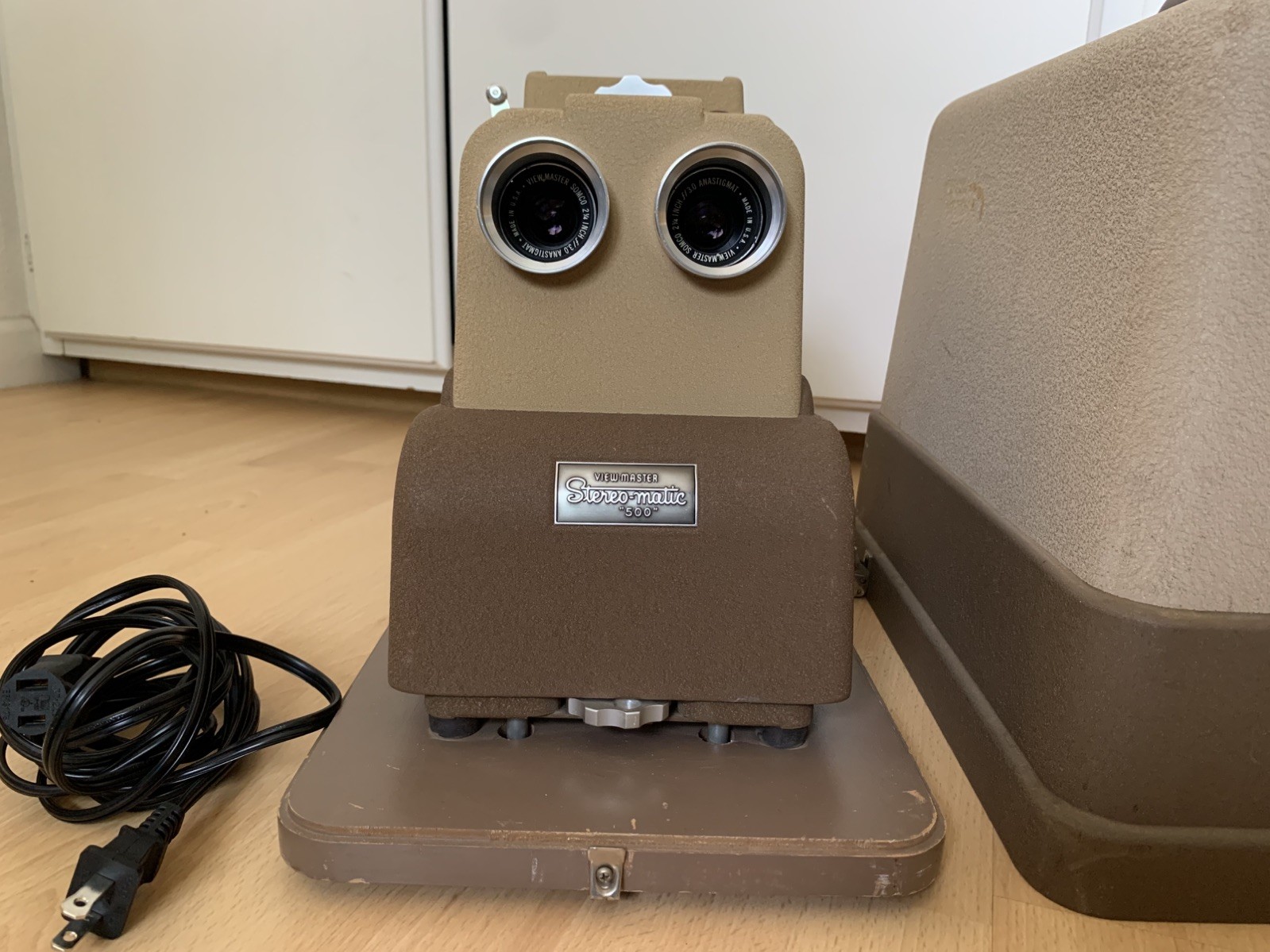 Vintage 3D Projector - View-Master Stereo-Matic 500 With Case And Cord Working