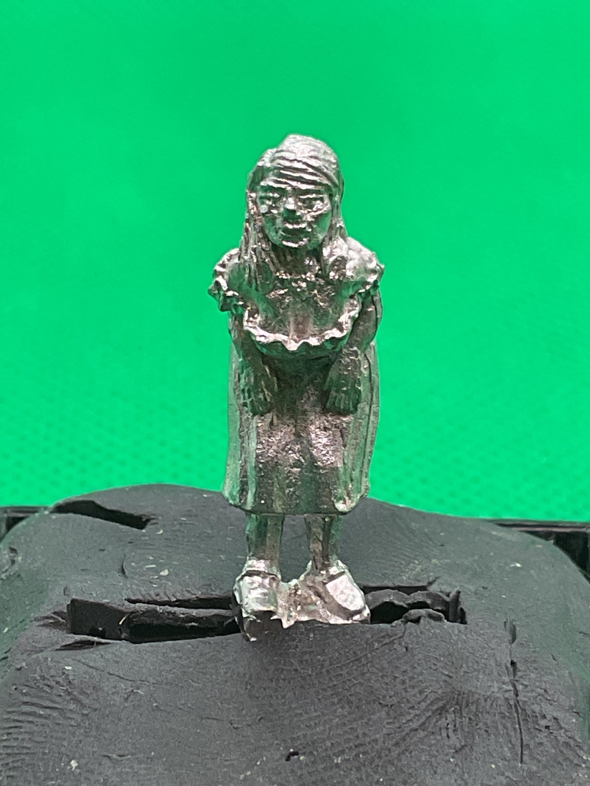 Reaper Miniatures 25mm Female Figure Metal DnD Traitors Toll Frostgrave RPG