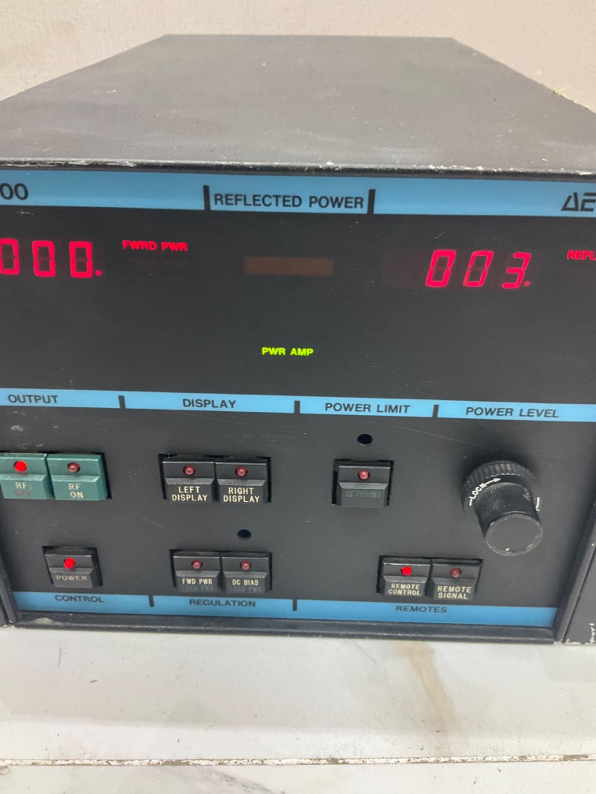 ADVANCED ENERGY 3155002-005E RFX-600 RF GENERATOR