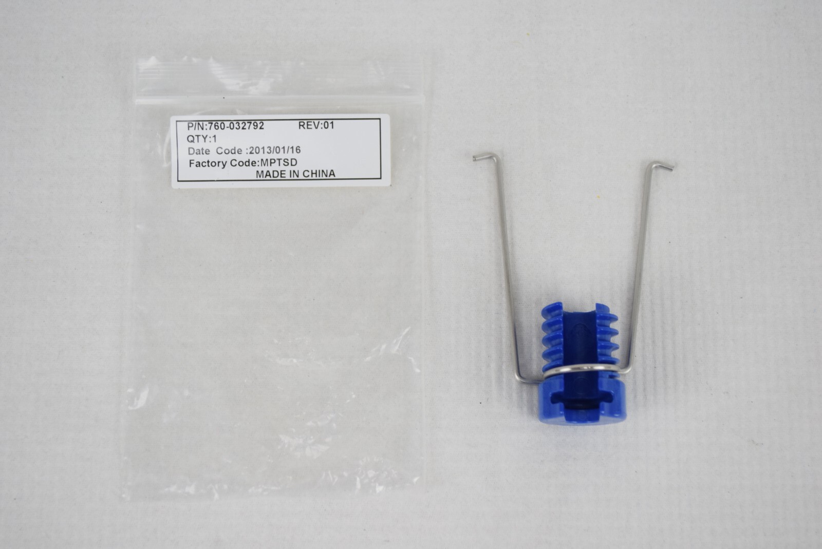 Juniper Networks 760-032792 Power Cord Retention Clip