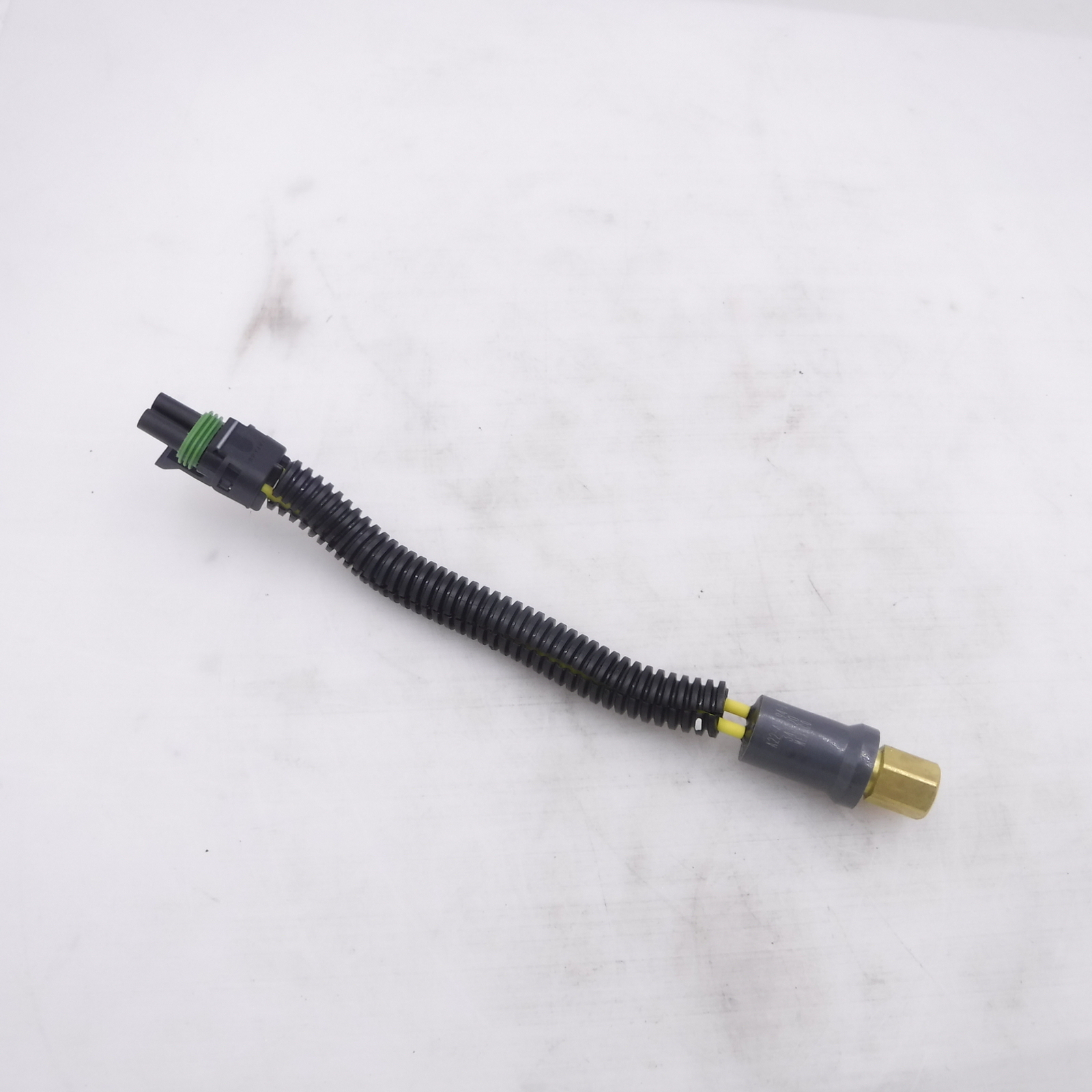 OEM Freightliner HVAC High Pressure Switch A22-45194-1 M10 Female Thread