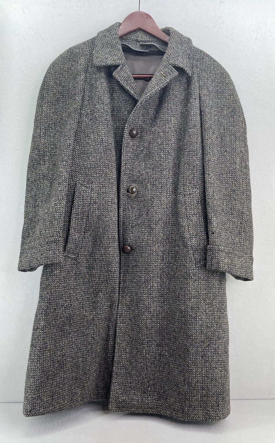 VTG Harris Tweed Overcoat Men’s 42R Brown Gray Herringbone Handwoven Wool Fidler