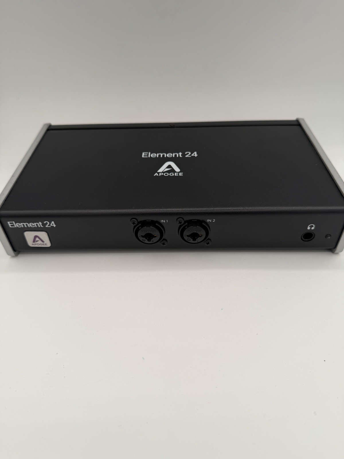 Apogee Element 24 Thunderbolt Audio Interface 24-Ch, 2 Mic In, Optical I/O