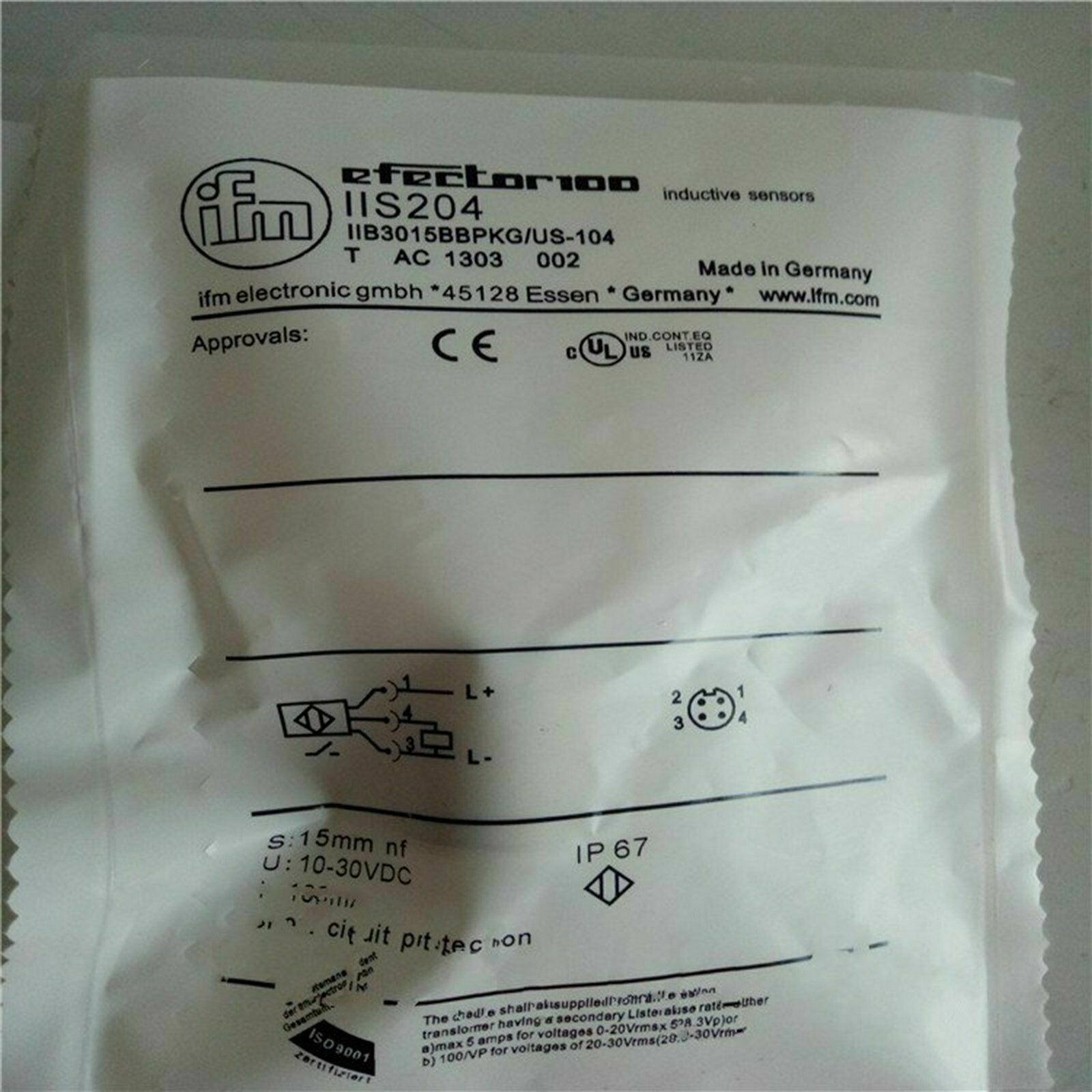 IFM IIS204 IIB3015BBPKG/M/US Proximity Switch New