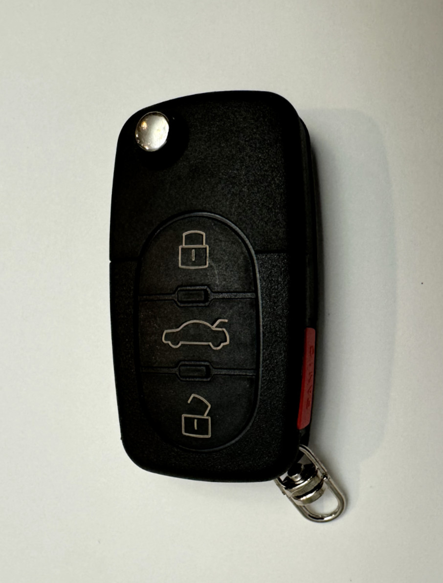 NEW Audi A4, A6, A8 Replacement Key Fob Shell w/ Logo 4D0837231 P
