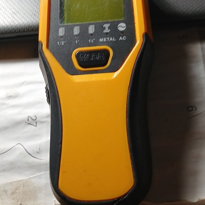 TH510 Stud Center Finder Metal & AC Live Wire Detector LCD Display Yellow Black