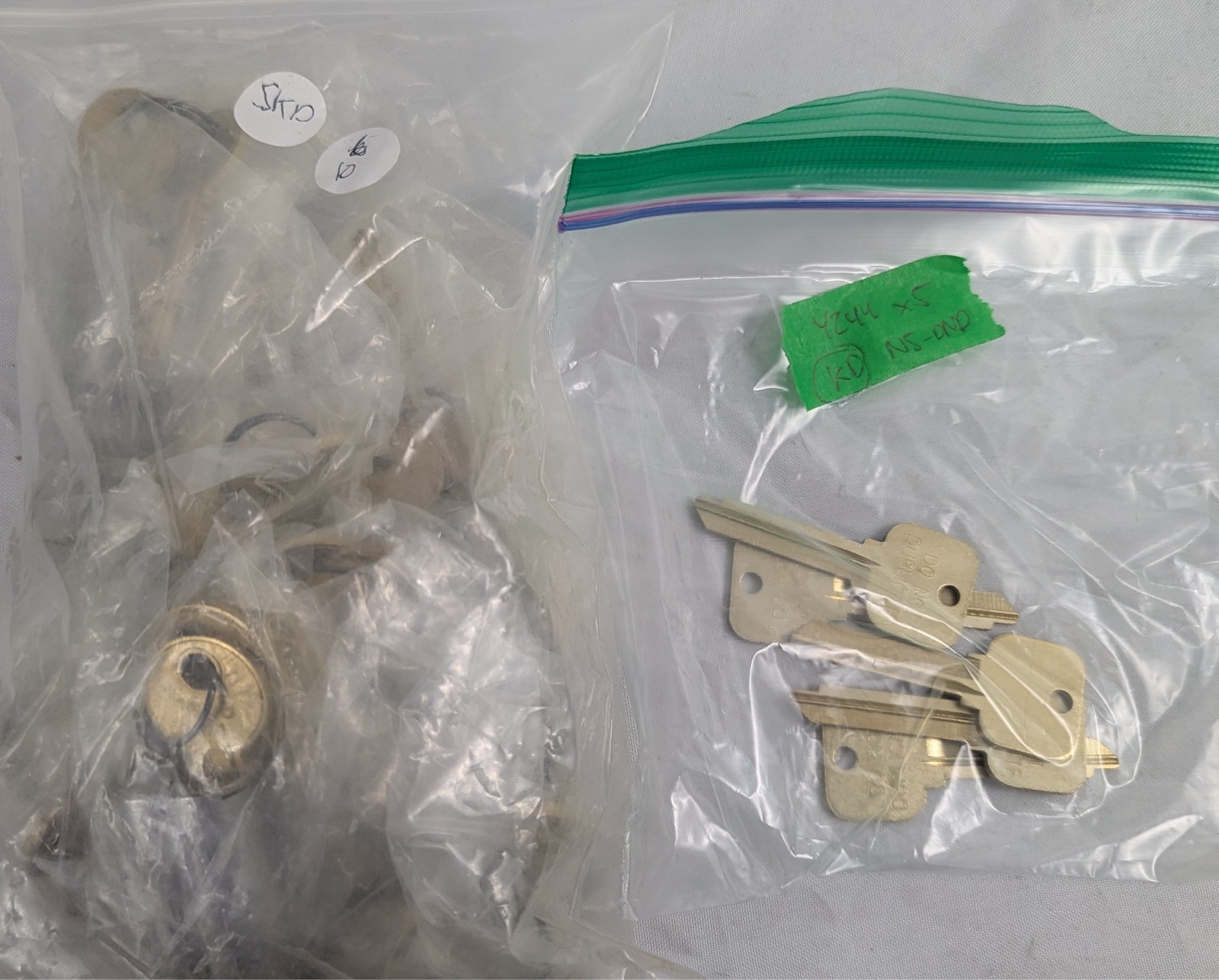 13 Yale VF Keyway KD Different LFIC Large Format Interchangeable Cylinder 2 keys