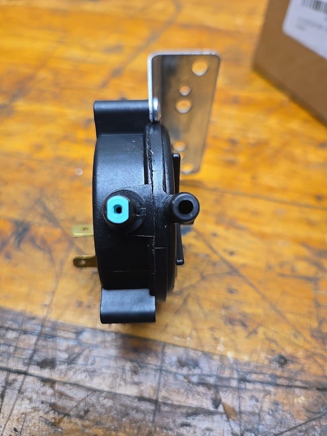 SWITCH PRES AIR S1-02435261000