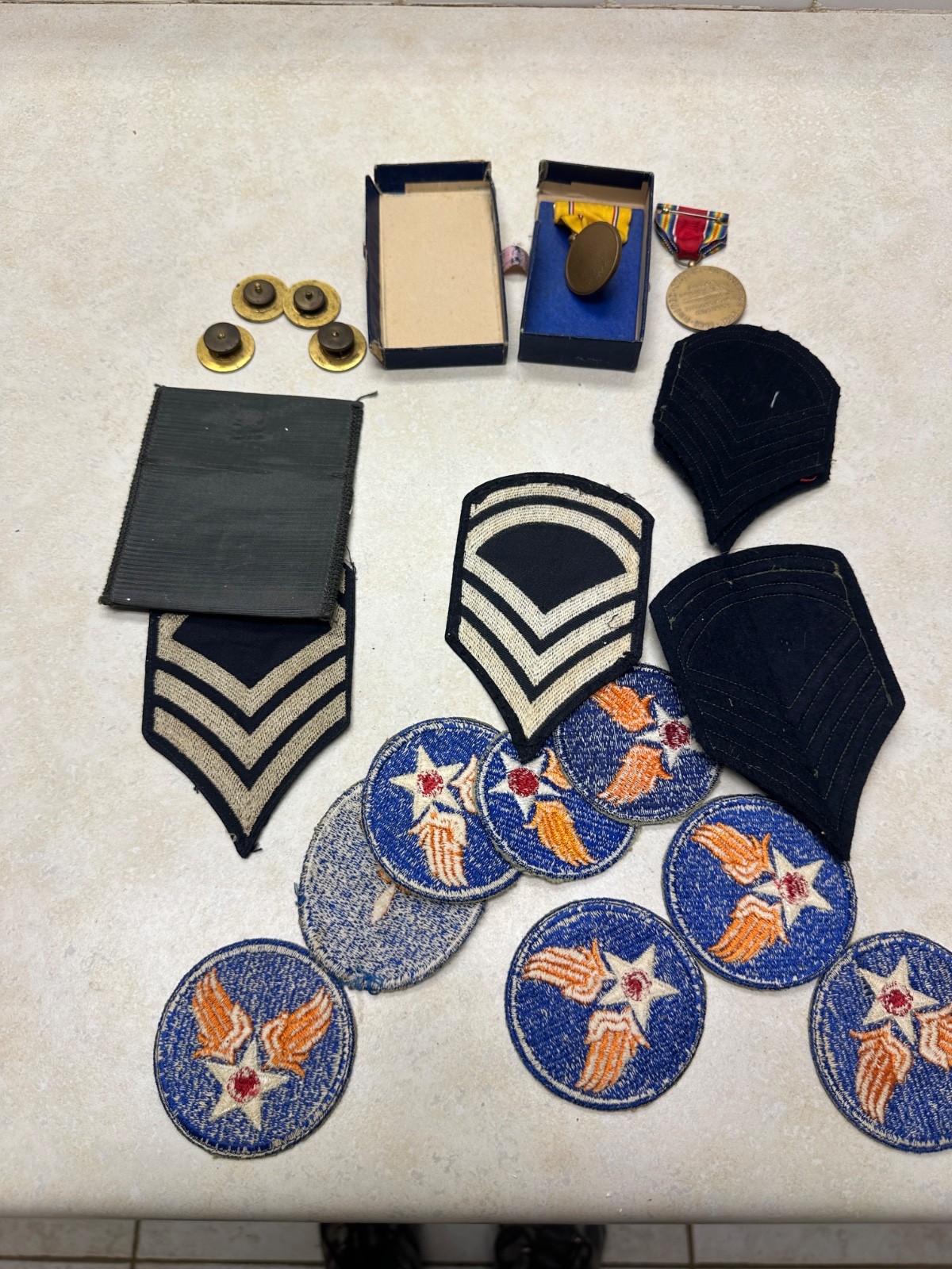 WW2 US Military Patch & Medal Grouping