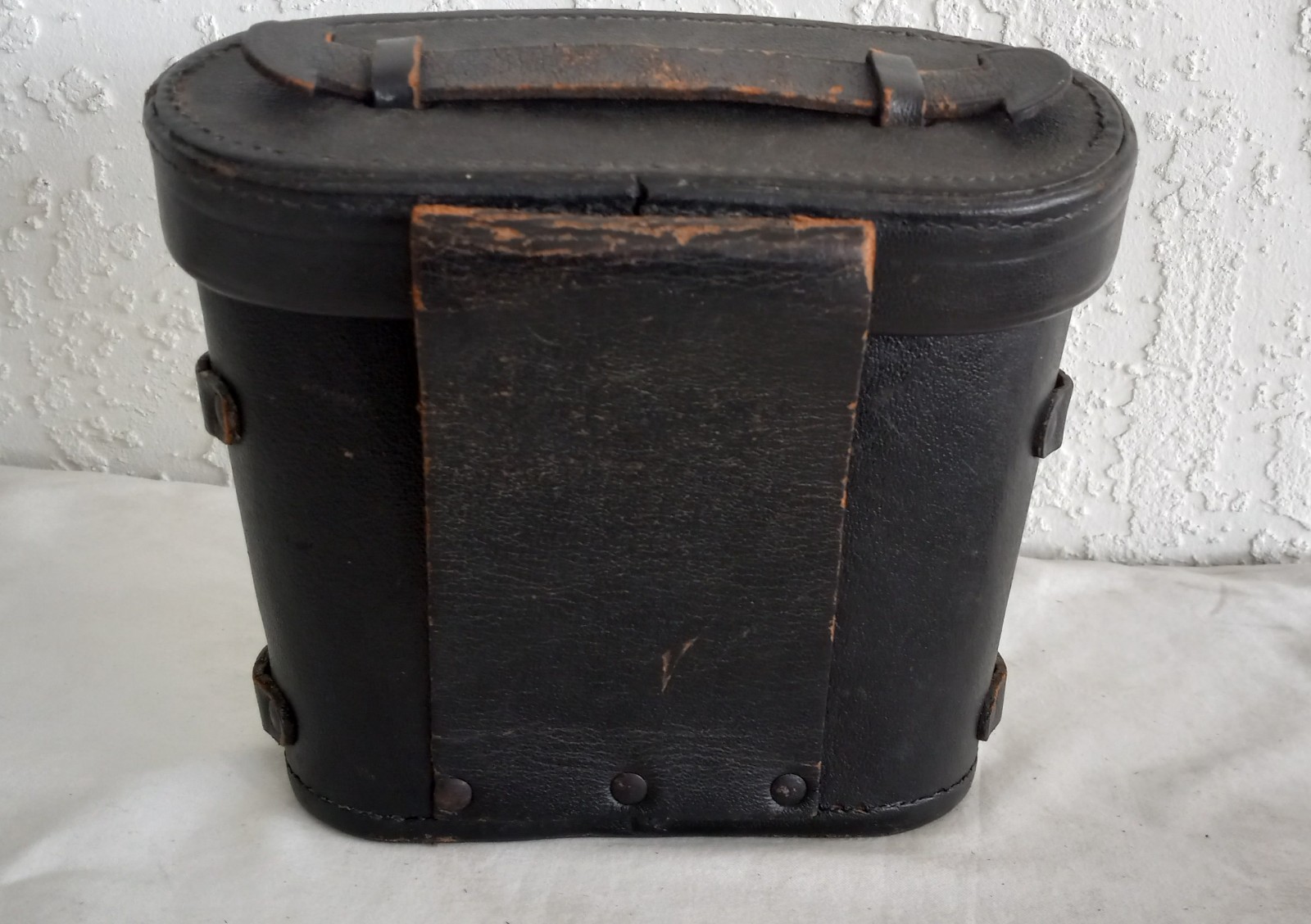 Vintage Fournier 8 x 25 Prism Binoculars with Case
