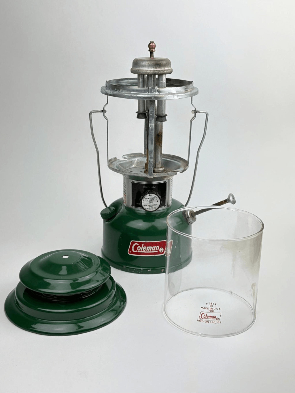 Vintage 1978 Coleman Double Mantle Lantern Model 220J