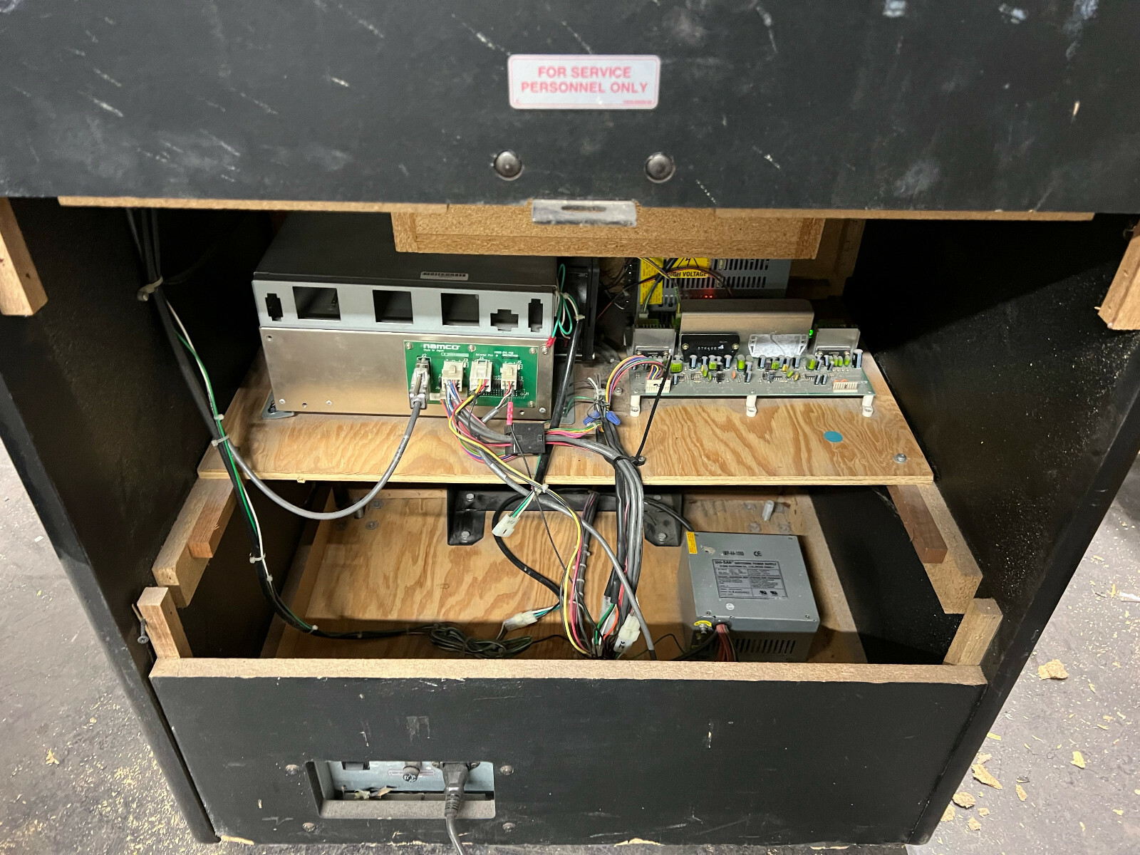 TIME CRISIS II ARCADE MACHINE by NAMCO