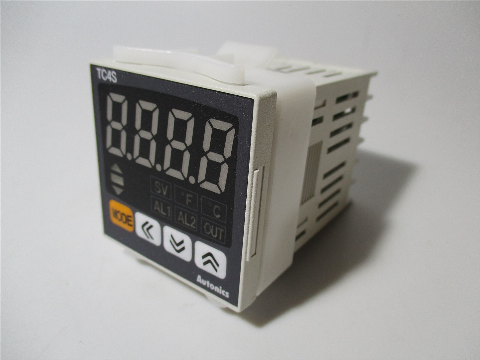 Autonics (TC4S-N4N) 48mm x 48mm 4-Digit LCD Selectable Temperature Indicator