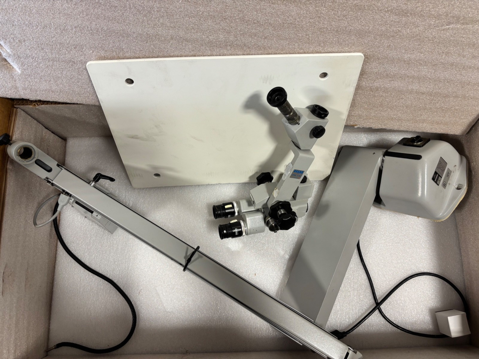 Zeiss OPMI 1-FC Microscope *FOR PARTS ONLY*