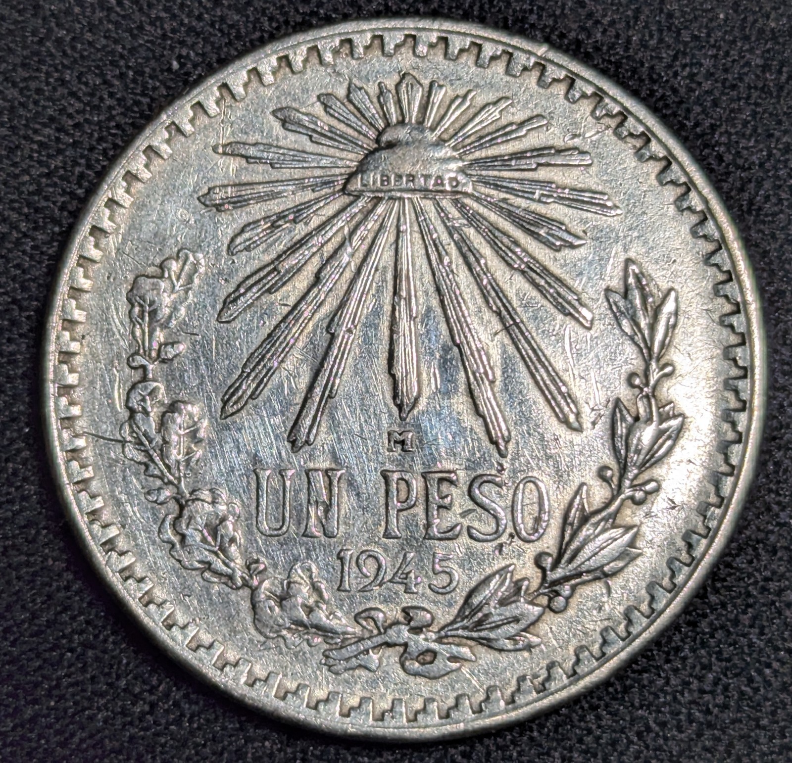 1945 Mexico Un Peso .720 Silver Coin Cap Rays Eagle & Snake ASW 0.386 Oz