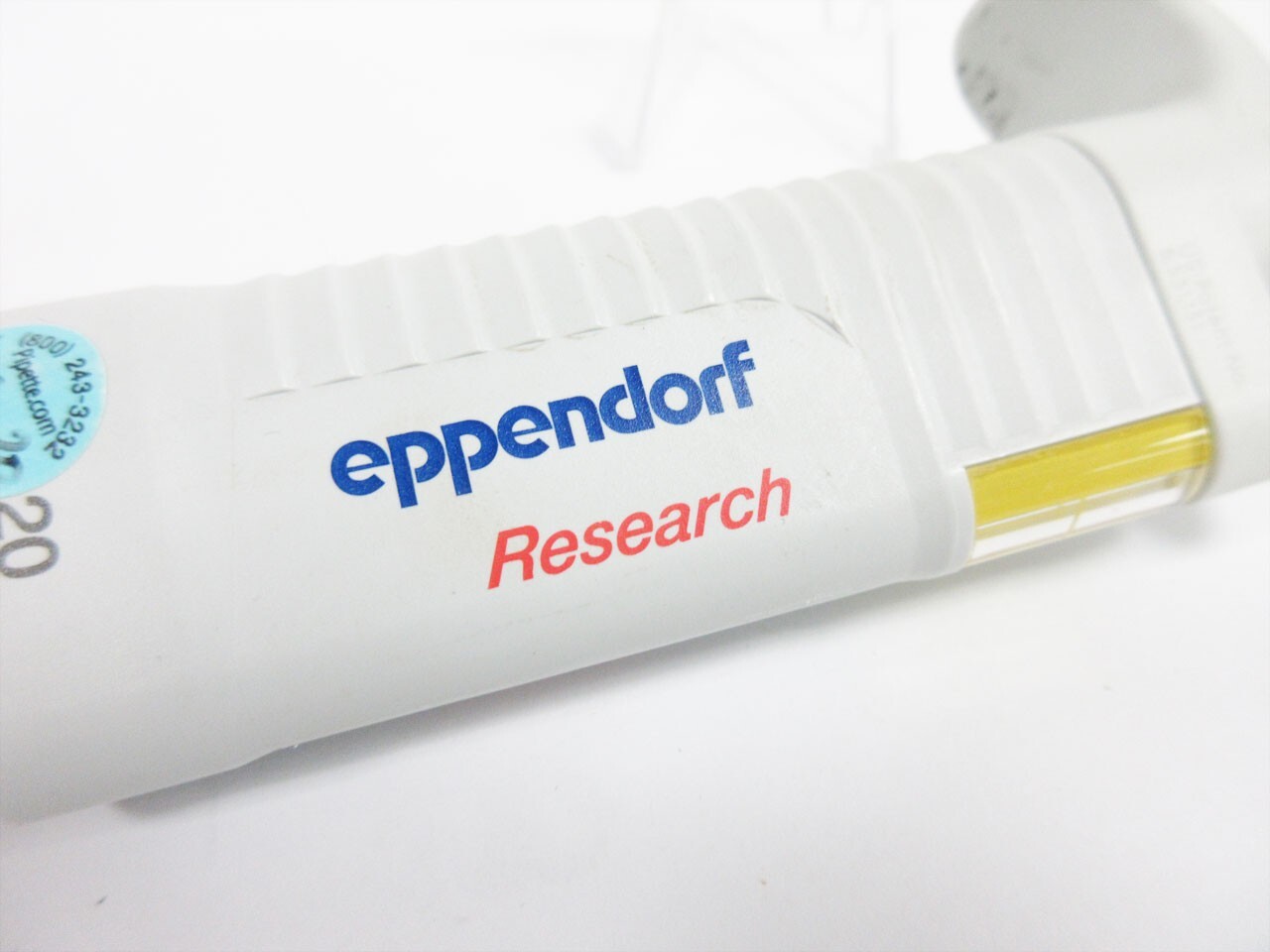 EPPENDORF RESEARCH 2 - 20 uL SINGLE CHANNEL PIPETTE E2100-20