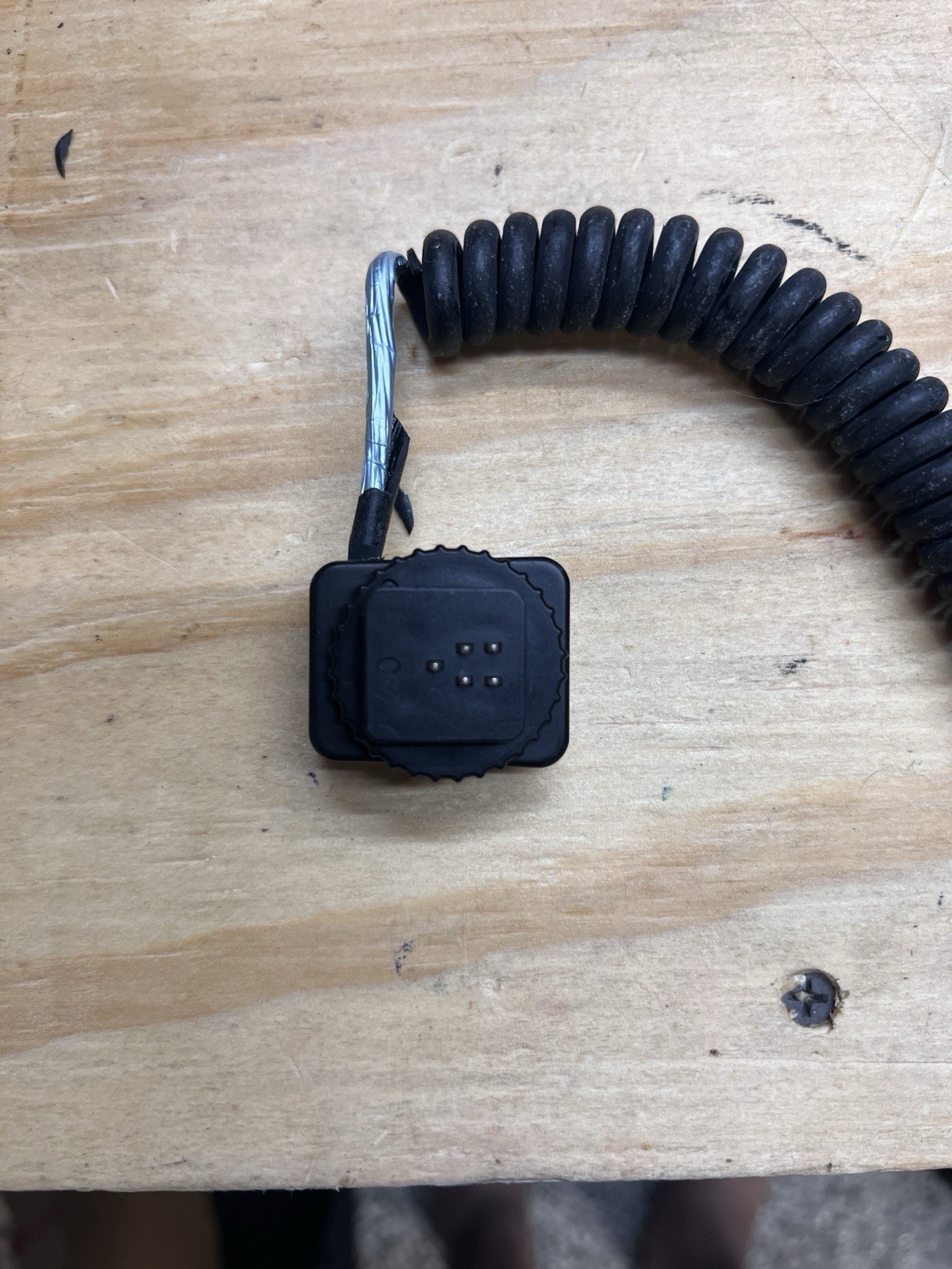 Genuine Canon Sync Cord for EOS ETTL, Coiled