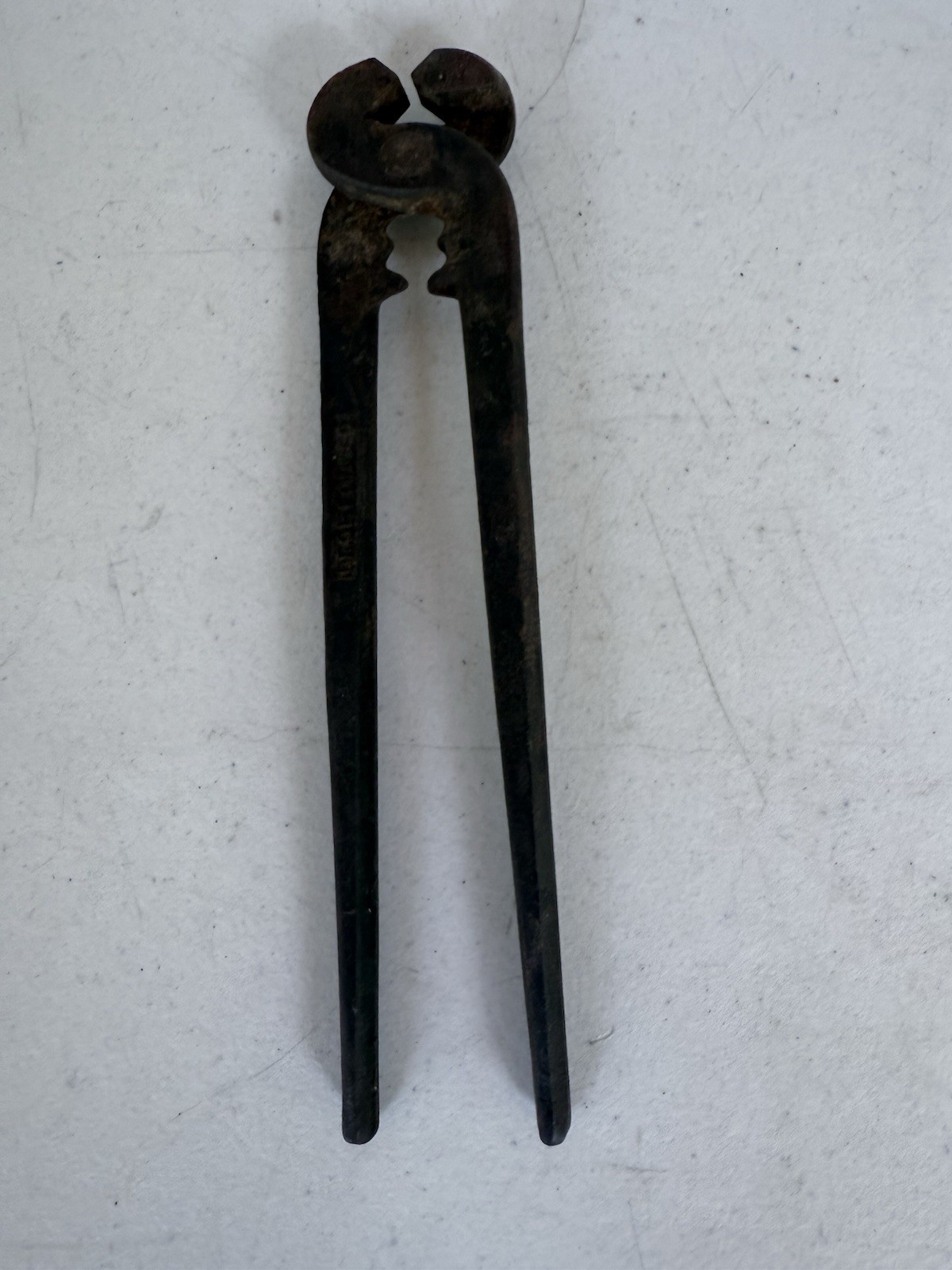 McKaig-Hatch Blacksmith Ferrier Nipper 10”