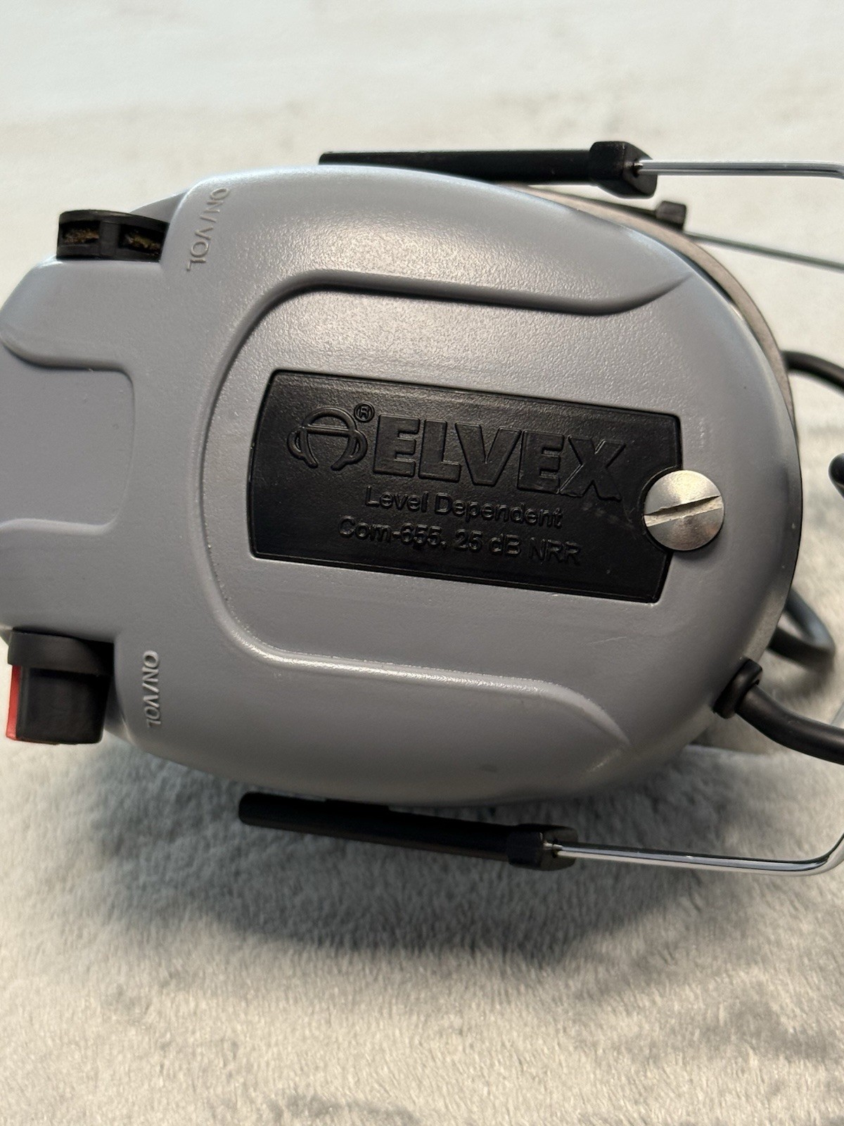 ELVEX Com-655 Level Dependent Electronic Hearing Protection 25dB NRR