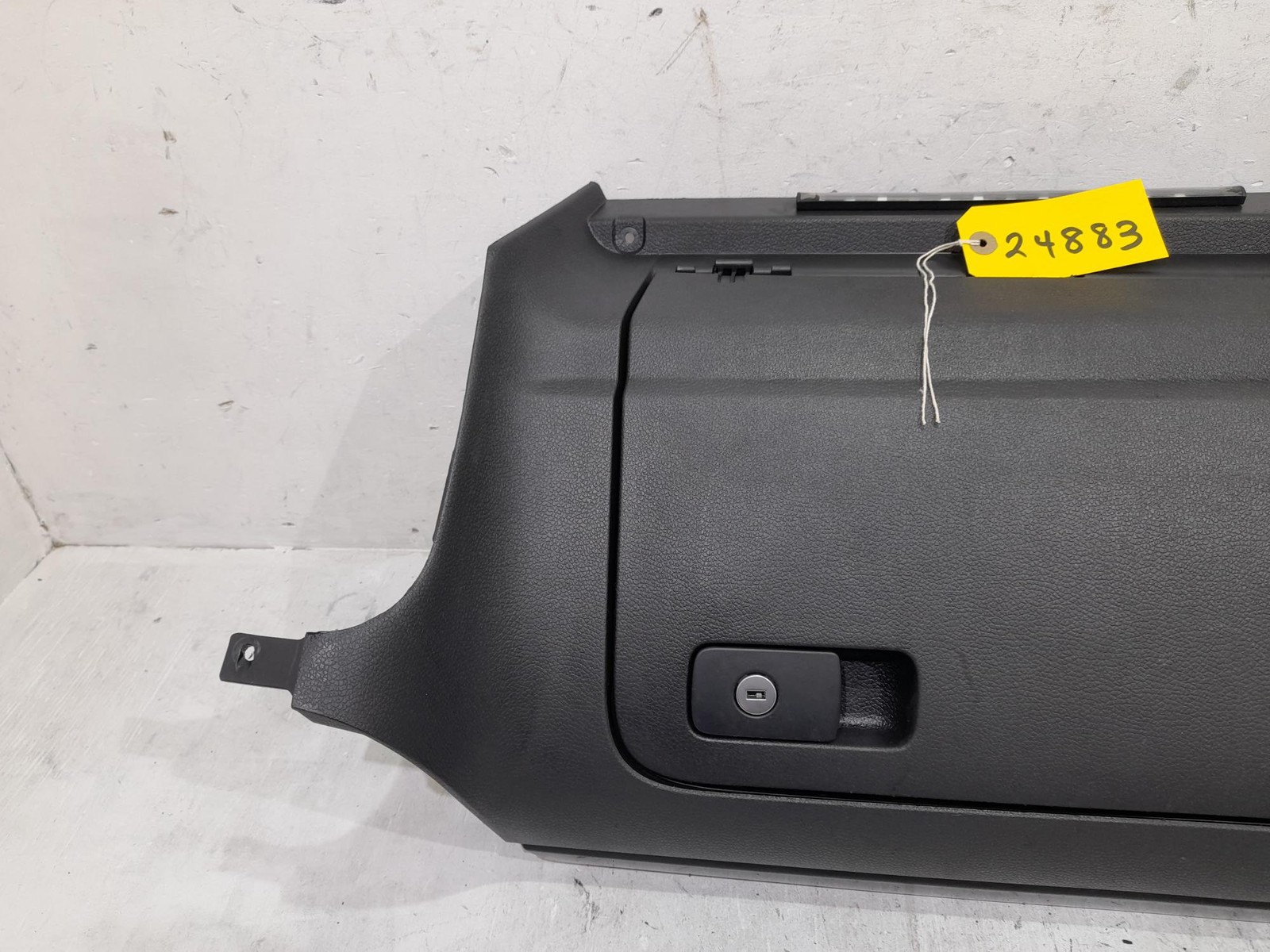 VOLKSWAGEN GOLF 2009-2012 DASH GLOVE BOX STORAGE COMPARTMENT