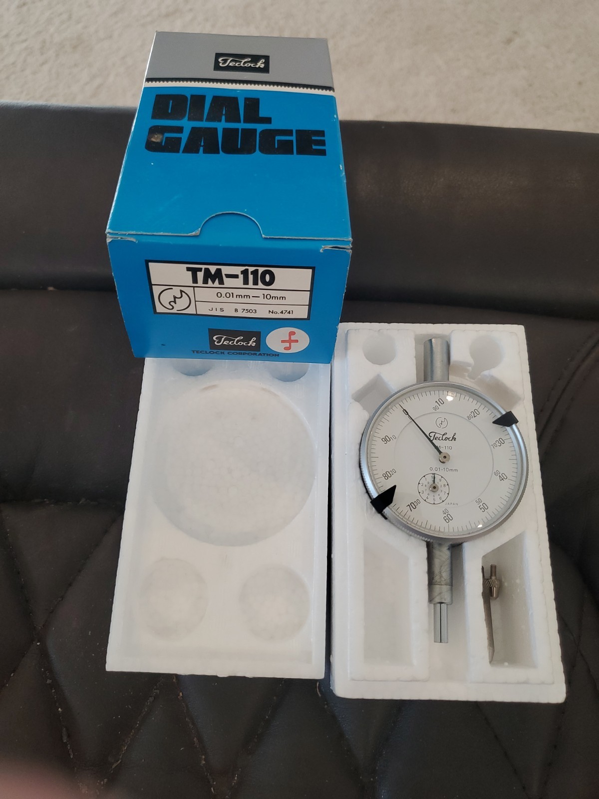 Teclock Dial Gauge TM-110, 0.01-10mm, In Box - Excellent Working Condition