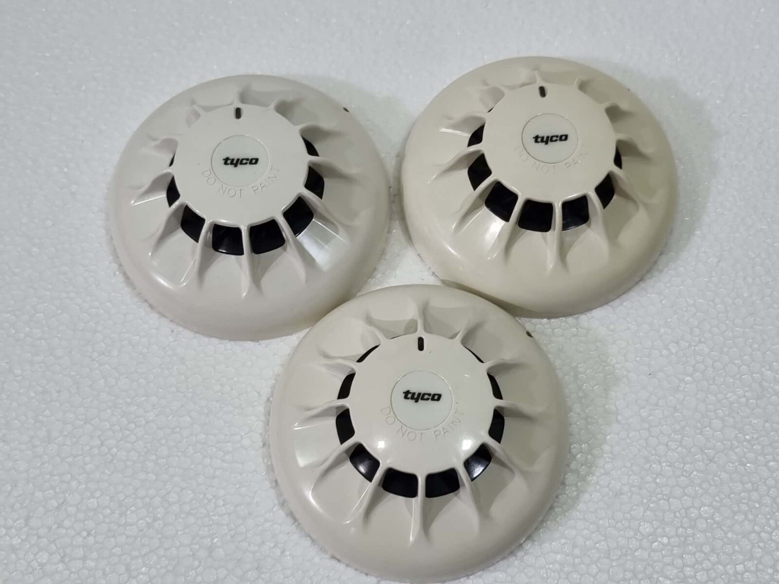 LOT OF 3 PC. TYCO 601P-M CONVENTIONAL OPTICAL SMOKE DETECTOR 516.600.201