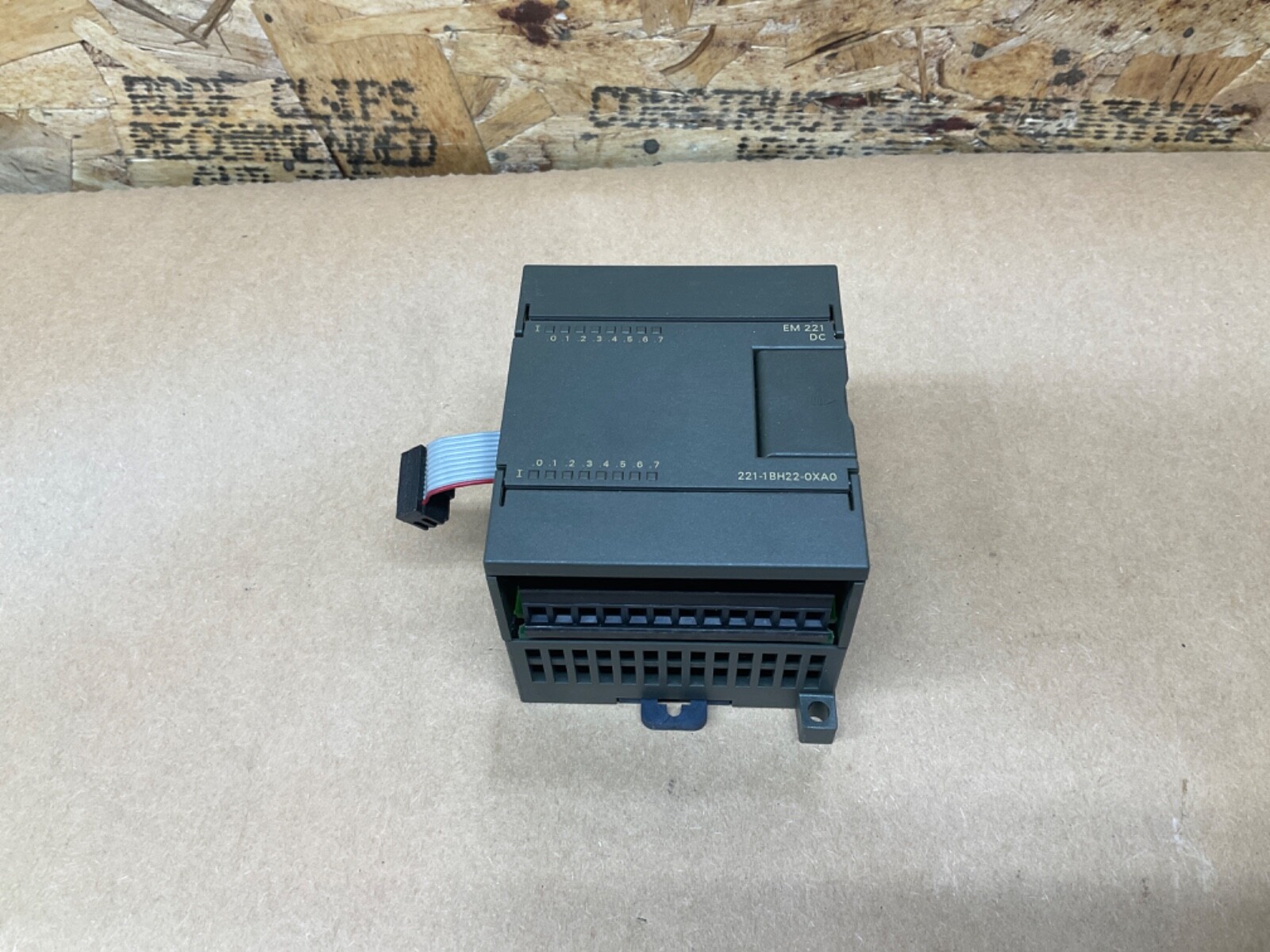 Siemens 6ES7 221-1BH22-0XA0 PLC Module EM 221 #57E34