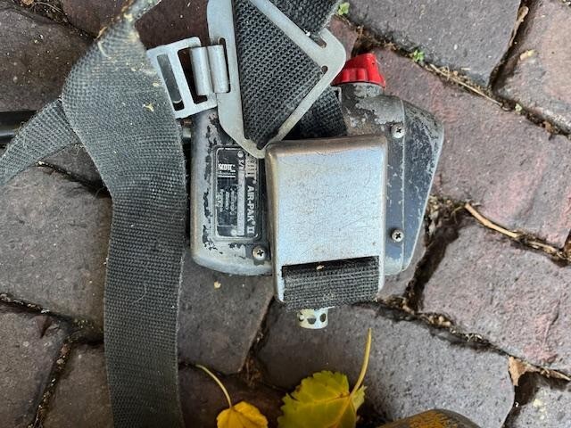 Fireman used SCBA kits (2)