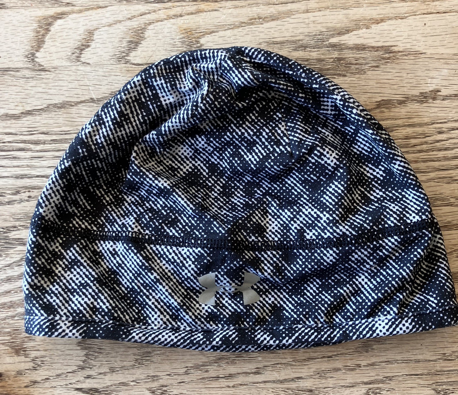 Under Armour Womens OS GREY/WHITE Ponytail Running Hat Beanie Cap Athletic