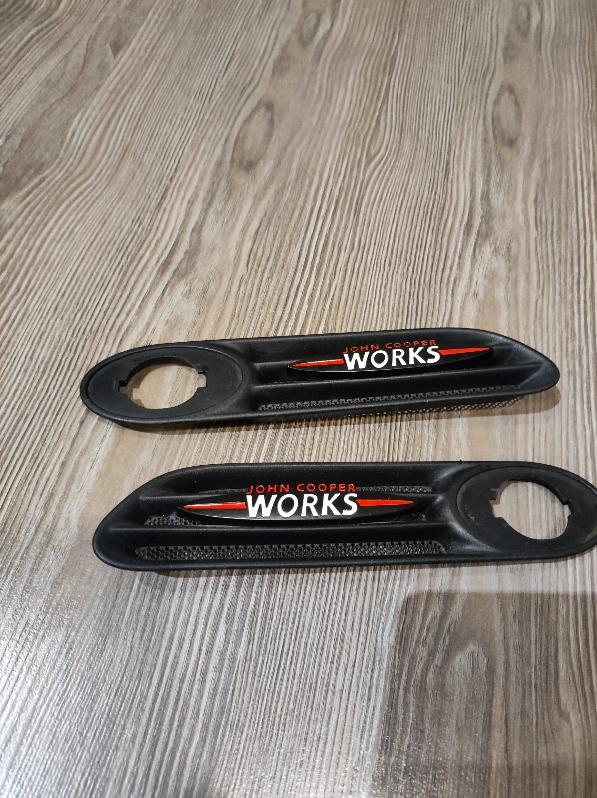 Mini Cooper R50.52, R53 JCW Side Arrows