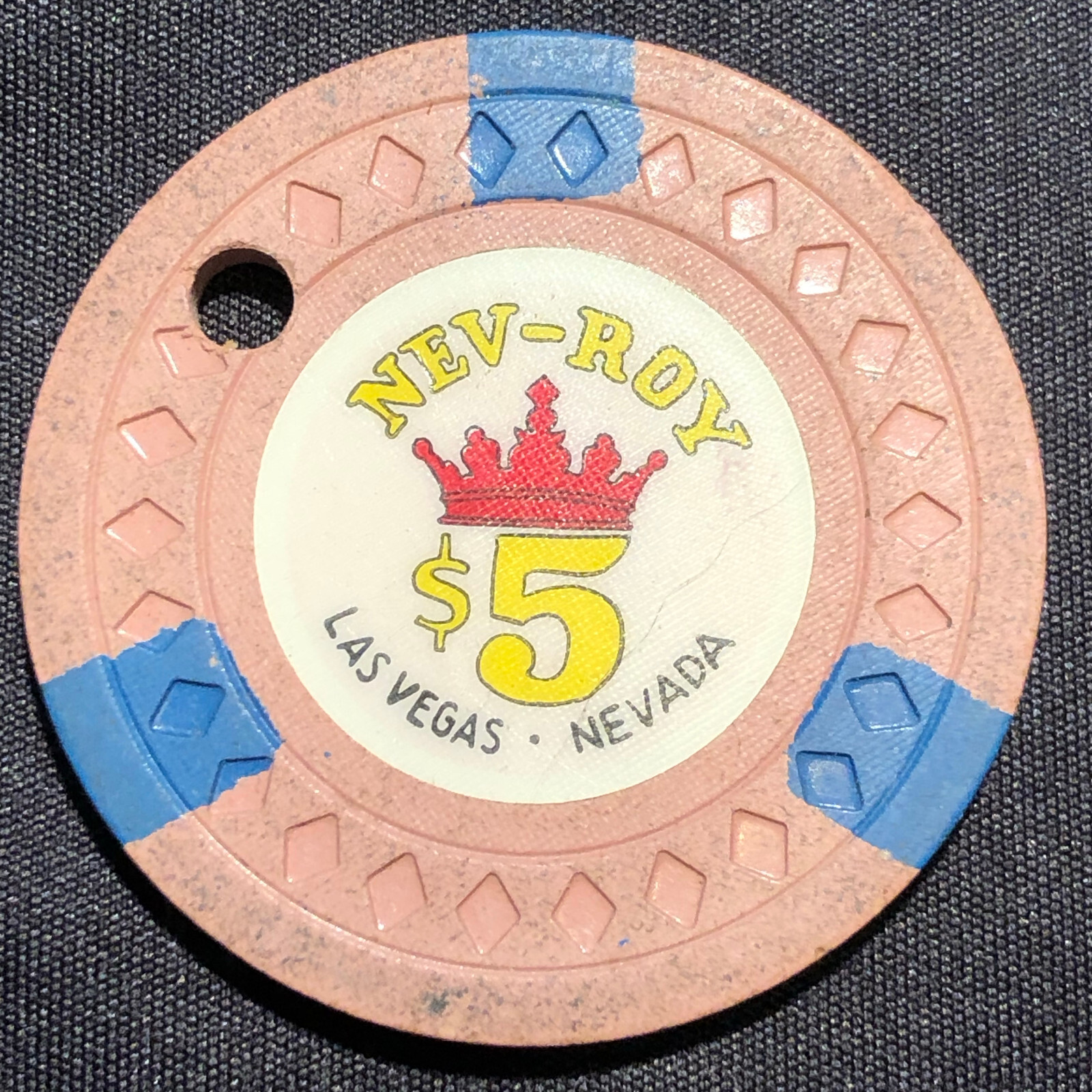 Vintage Nev-Roy Casino Las Vegas NV $5 Gaming Chip - Low shipping