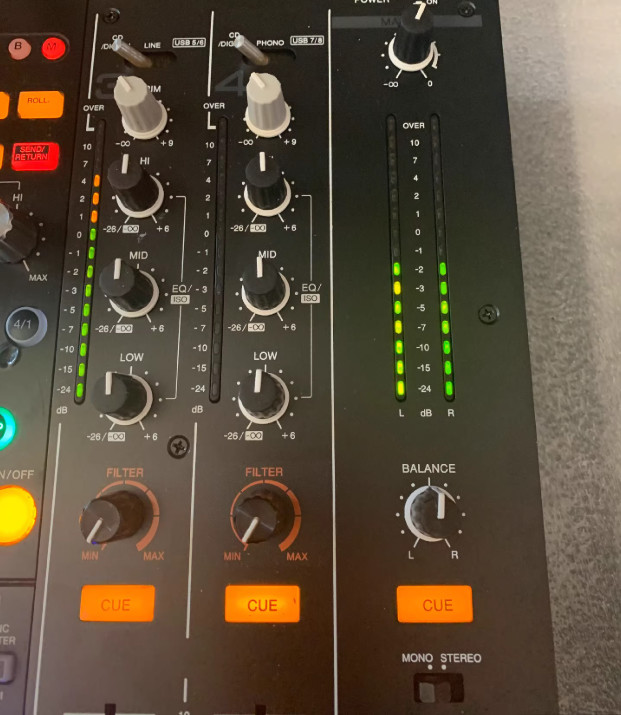 1pcs Pioneer DJM2000nexus mixer console