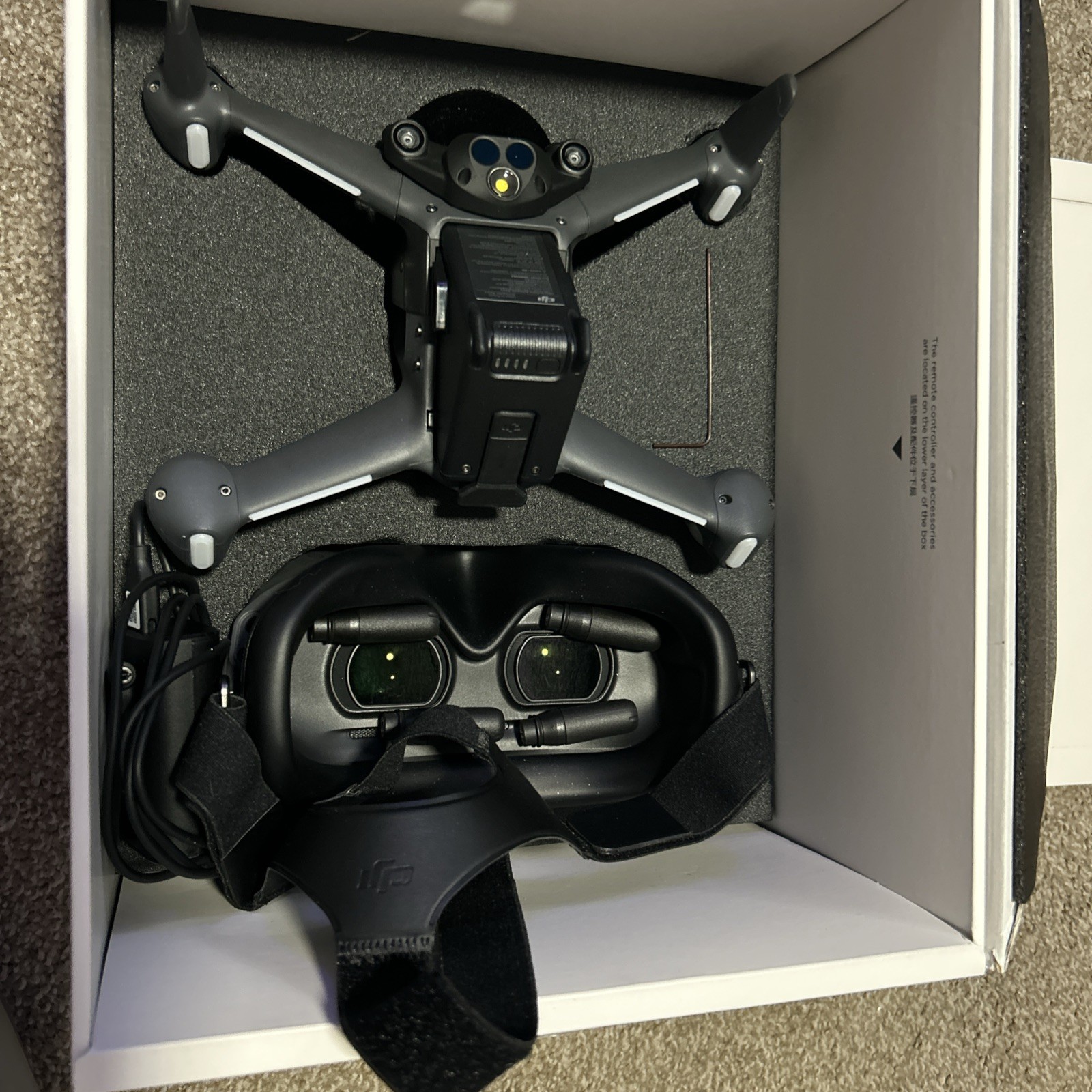 DJI FPV Combo Ready to Fly Drone with Controller and FPV Goggles