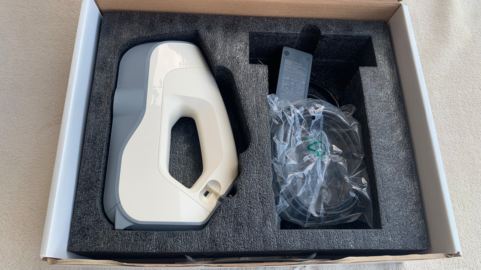 Artec EVA-M 3D Handheld Scanner in original box