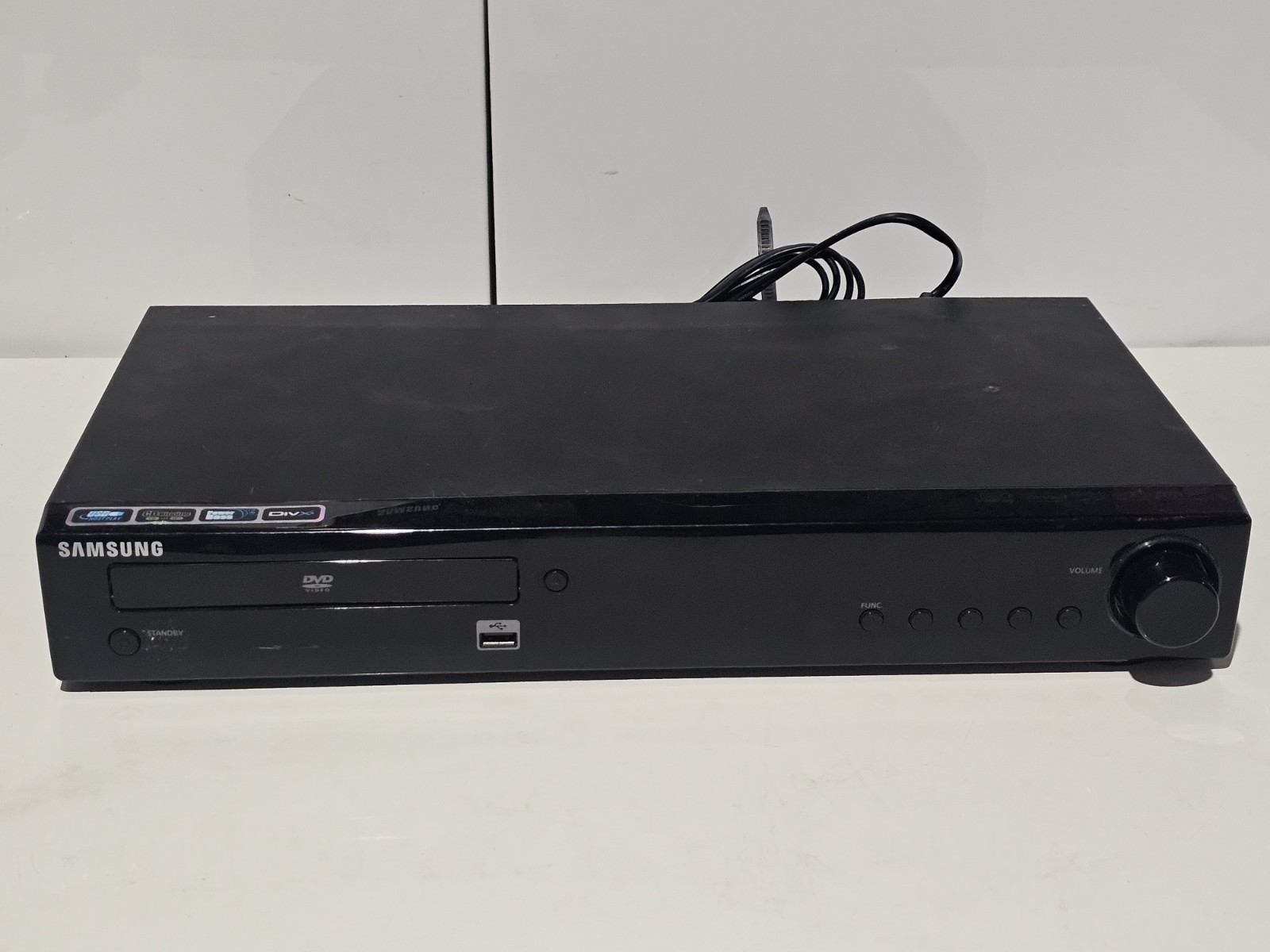 Samsung HTZ120 DVD Home Theatre System Receiver Player USB AUX (No Remote) Works
