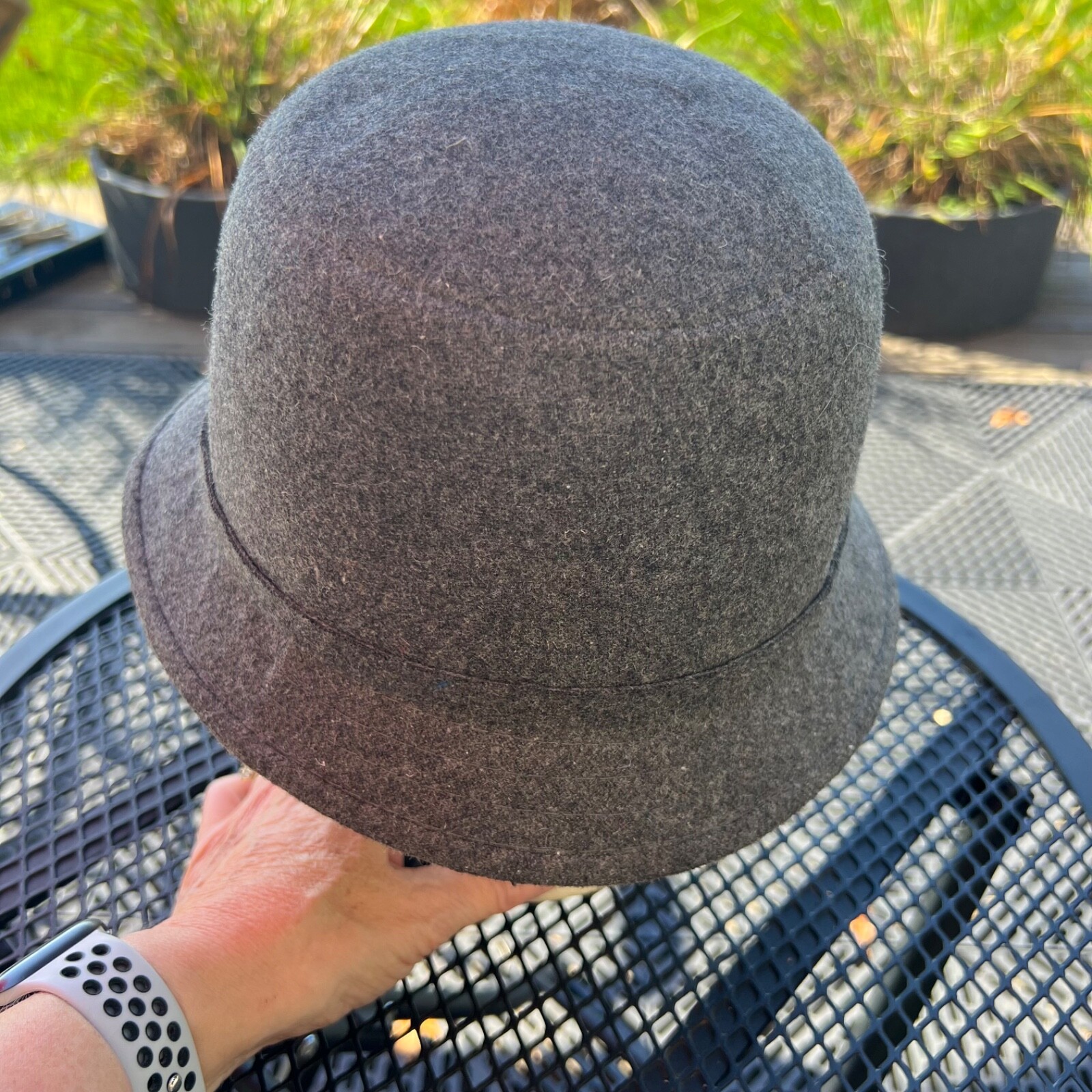 Wool Look Women’s DY Hat w Brim Gray Bow Hat Cap EUC