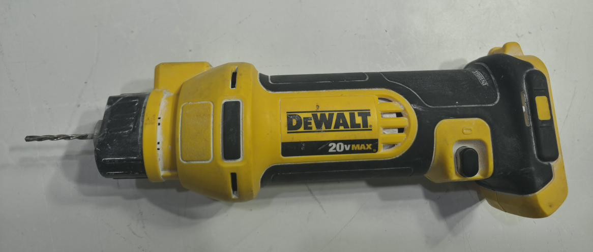DEWALT DRYWALL CUT OUT TOOL DCS551 (P11037159)
