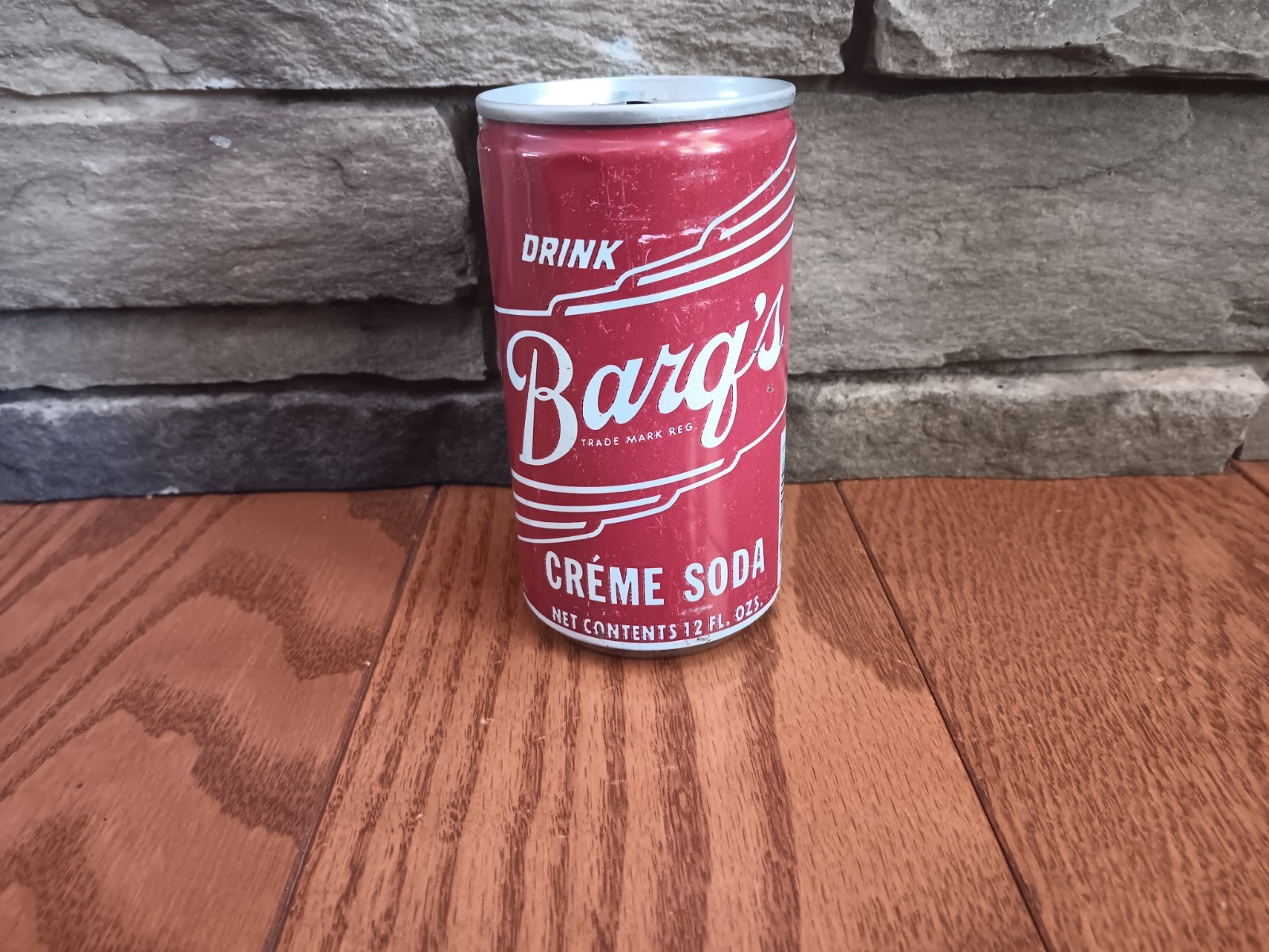 Barqs Creme Soda Red & White Soda Pop Can FLAWS DENTS