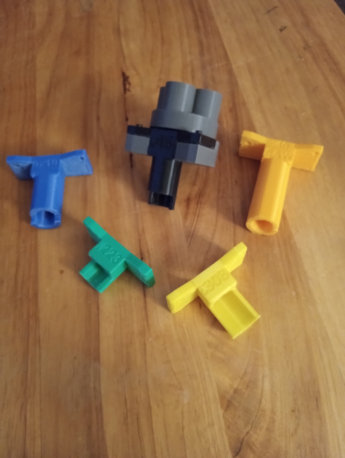 Lee APP Universal Case Feeder 3D Printed With 5 Case Adapters,No More Adjusting