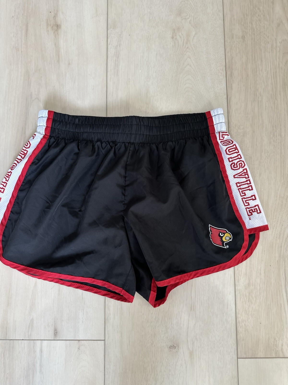 Colosseum Athletics Louisville Cardinals Shorts Women’s Size M