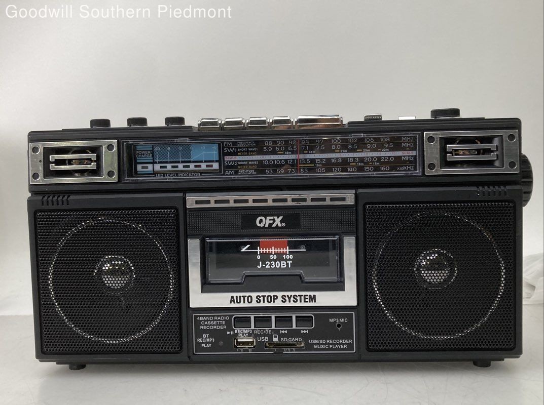 QFX J-230BT Portable Bluetooth Radio Cassette Boombox - Tested