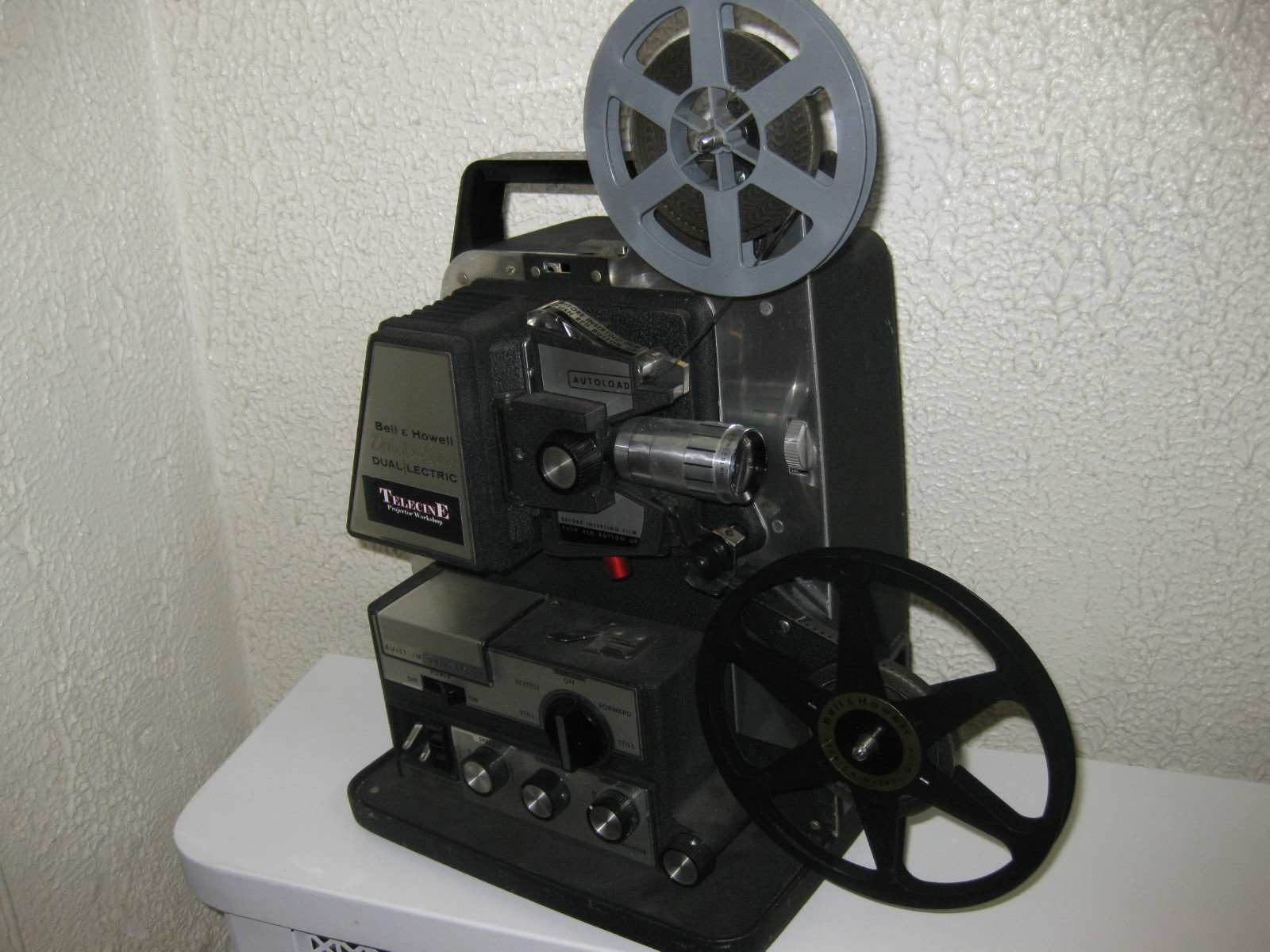 Bell & Howell  "THE ULTIMATE" Telecine Projector for REG/STD 8mm film transfer