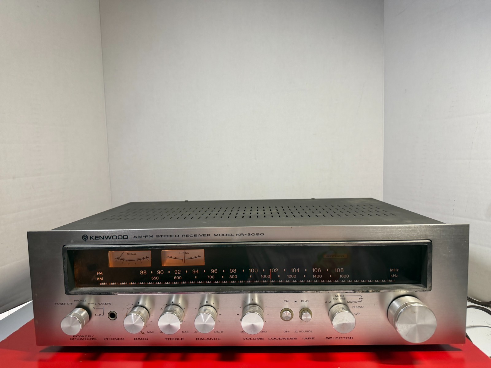 Kenwood KR-3090 AM/FM Vintage Stereo Receiver