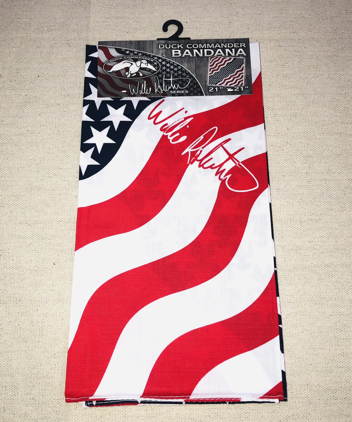 New Duck Commander Bandana WILLIE ROBERTSON SIGNATURE American Flag Pattern