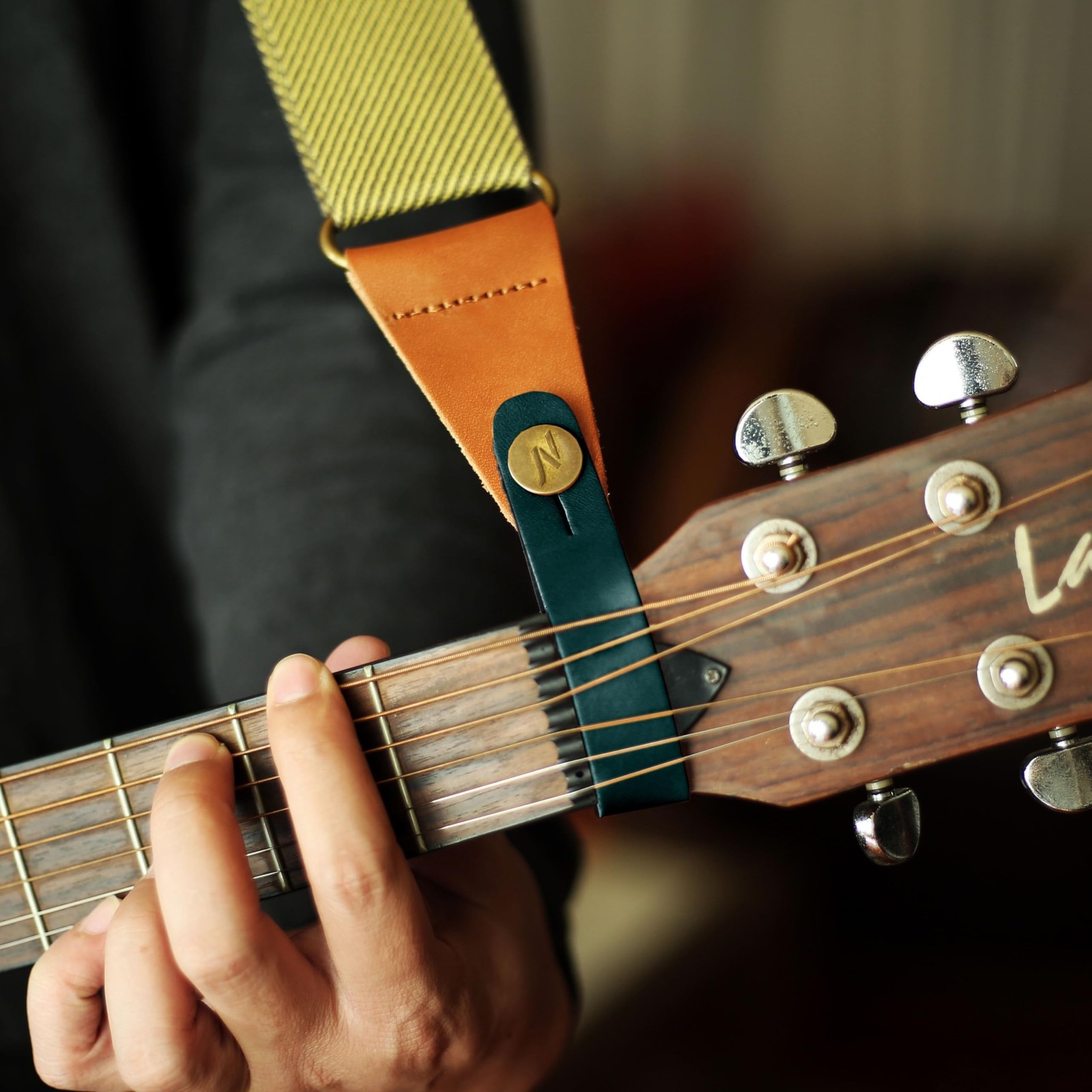 Nefelibata Guitar Strap Lock, Leather Guitar Strap Button, Headstock Adapter ...