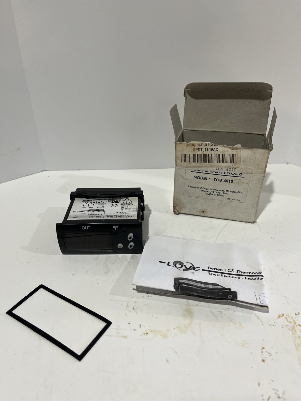 20VE03 love controls temperature switch spdt 110 vac NOS