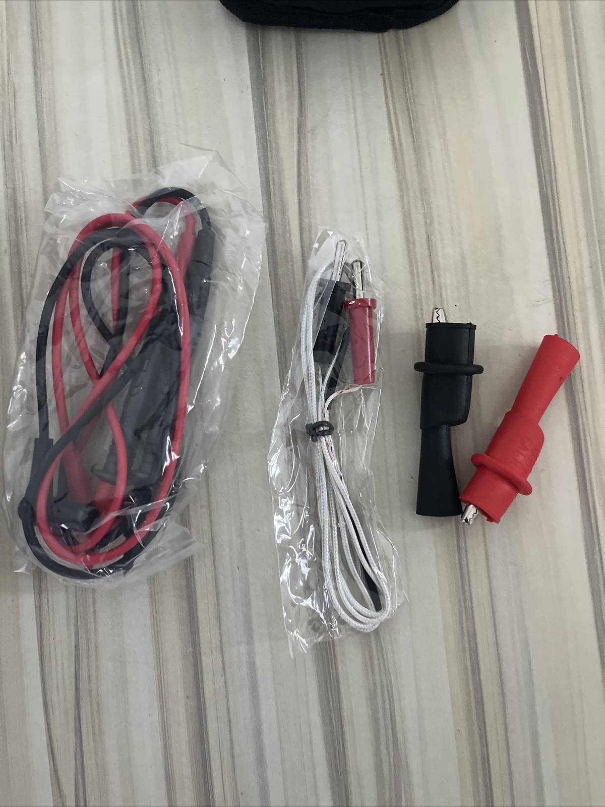 Smart Digital Clamp Meter with BT Function True RMS Clamp Type Multimeter Measur