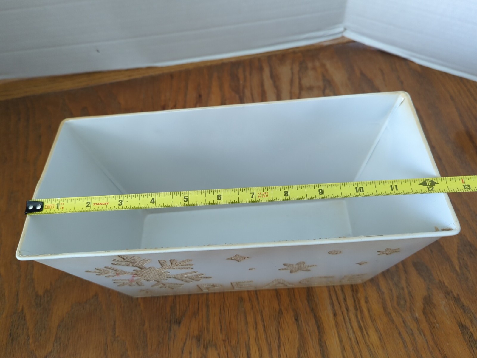 Tin Snowflake Peace White Planter/Gift Basket/ Home Decor