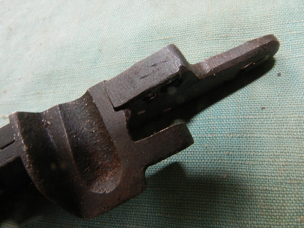 Early musket flintlock pste with pan