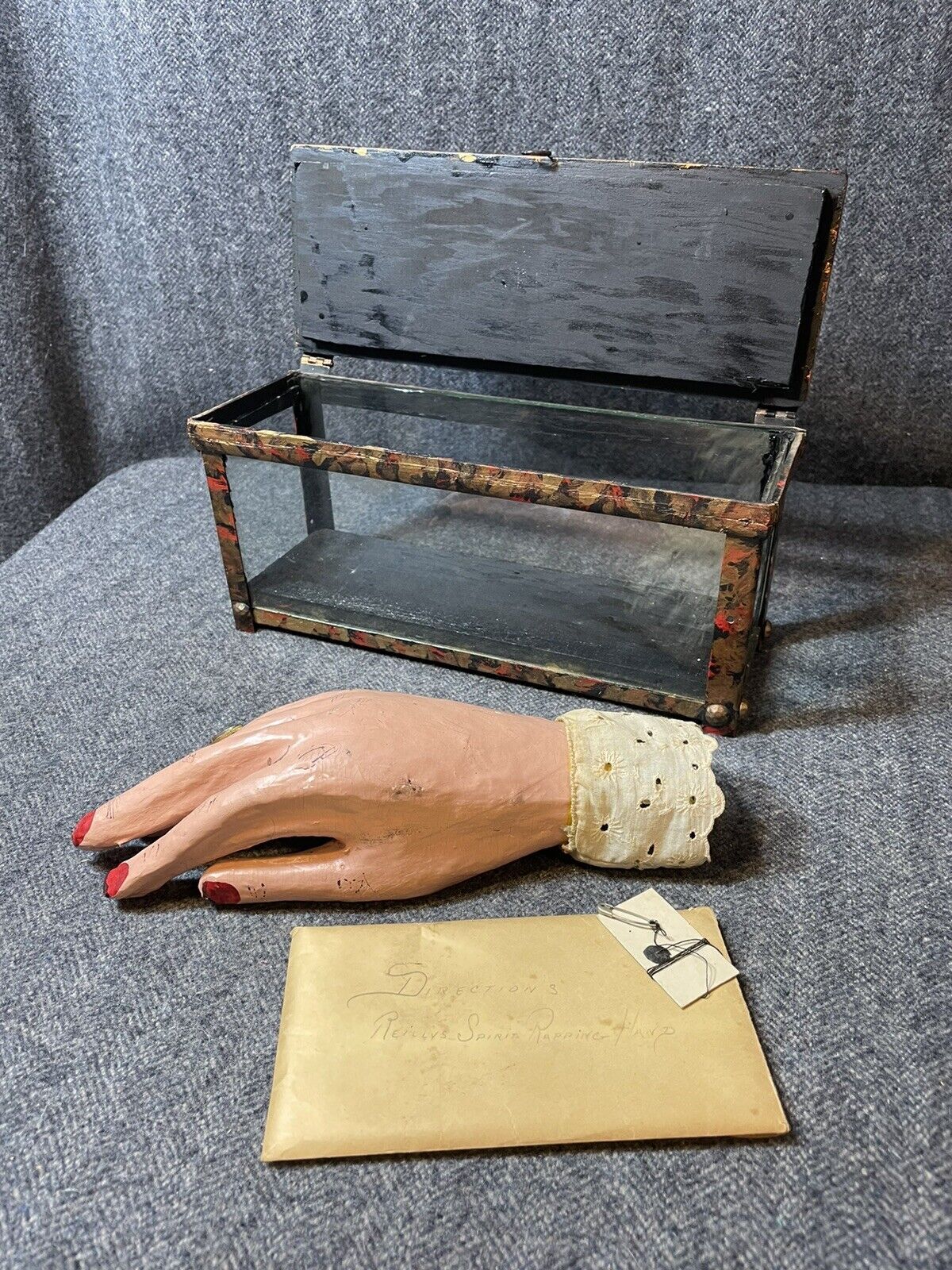 Vintage S.W. Reilly Spirit Hand With Custom Display Case Mentalism Magic Trick 